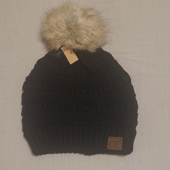 C.C Black Cable Knit Beanie with Faux Fur Pom - Picture 1 of 3